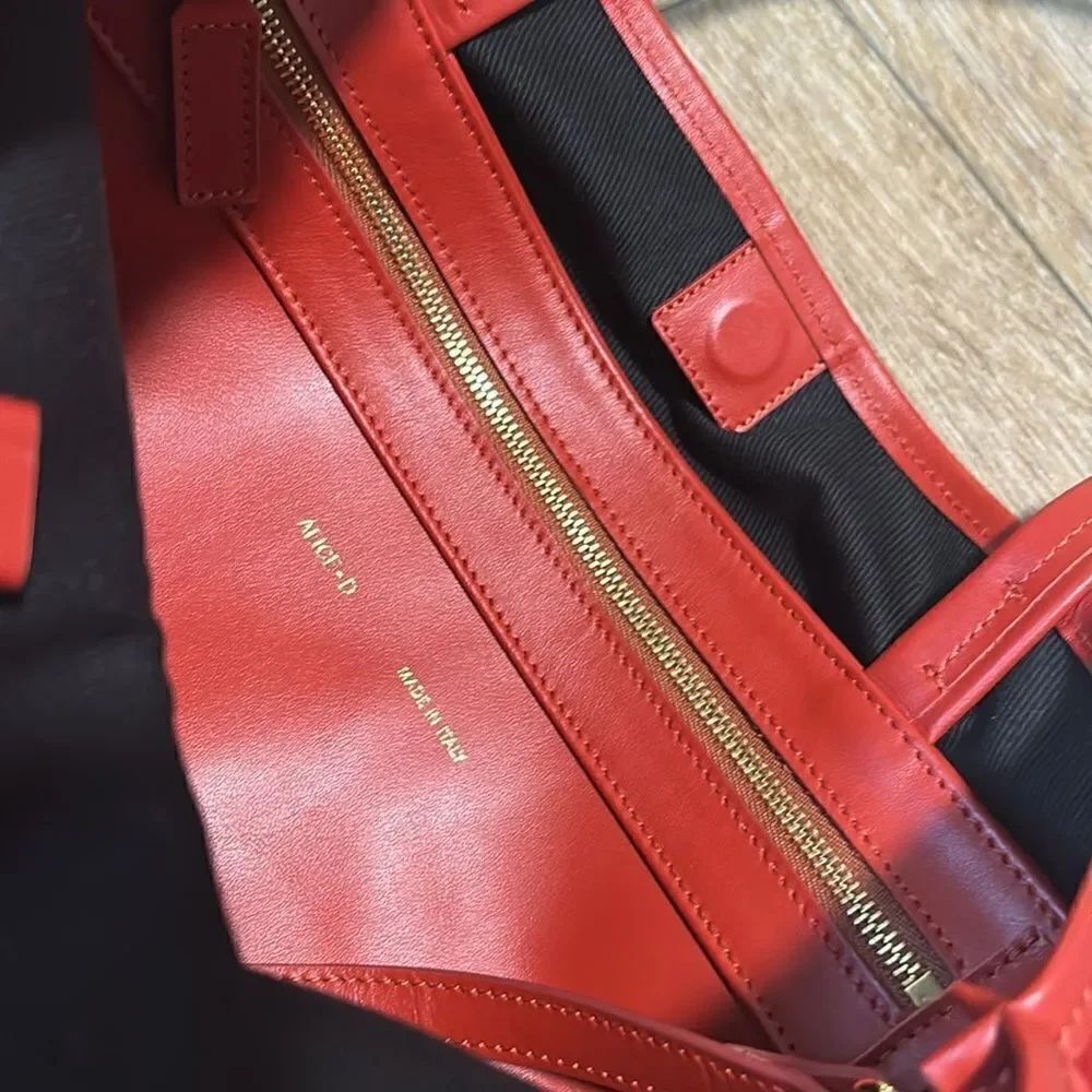 Alice.D Milano Tote - Picture 3 of 9